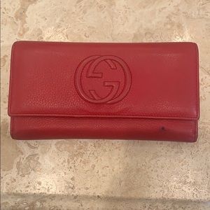 Red Gucci wallet